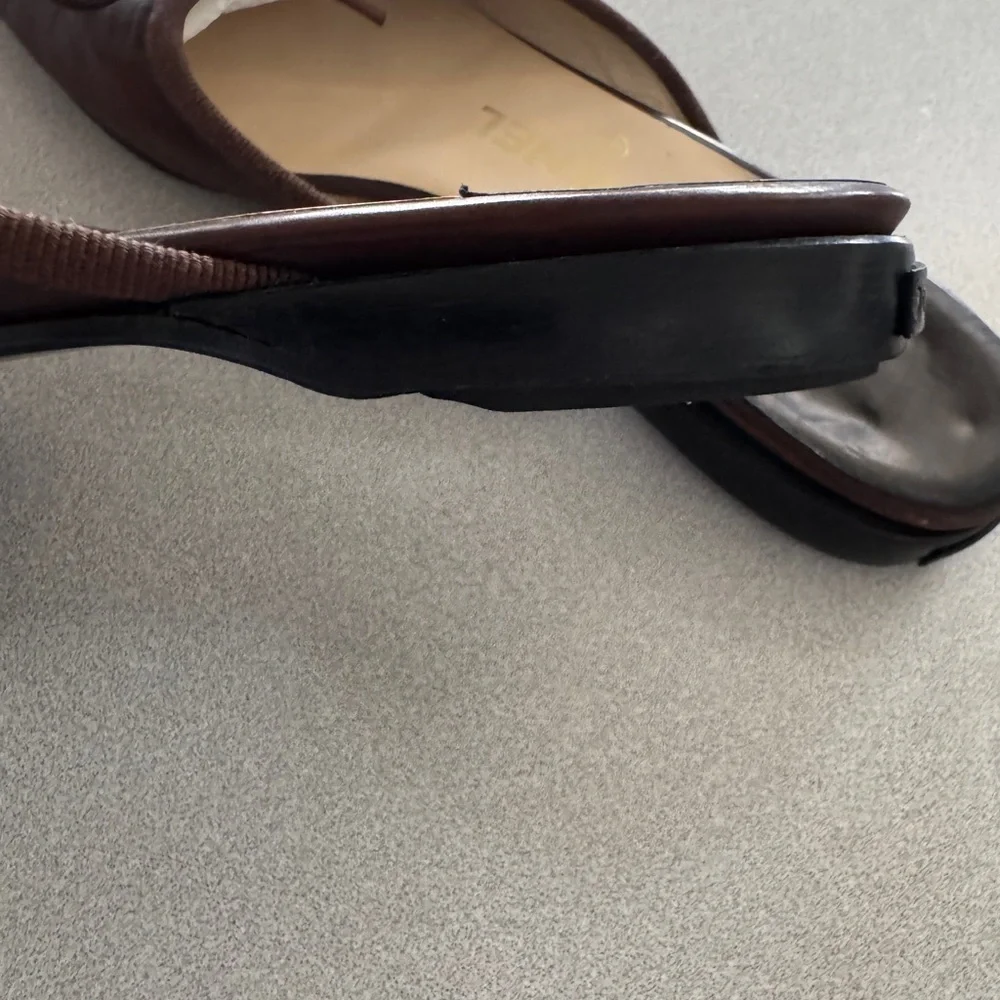 CHANEL Women's Two-Tone Brown and Black Ballerina Slides - Picture 7 of 8